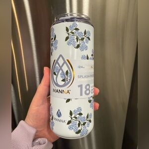 NWT Manna Tall Boy Tumbler Hydrangea